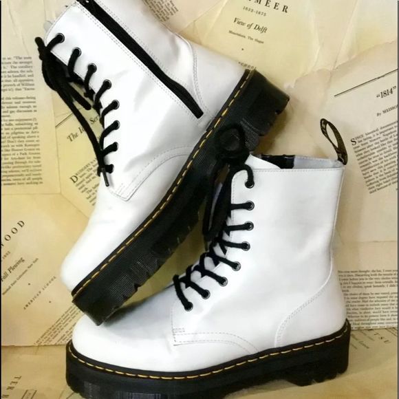 Dr. Martens Other - Dr Martens Jardon Smooth Leather Platform 8 Eye White